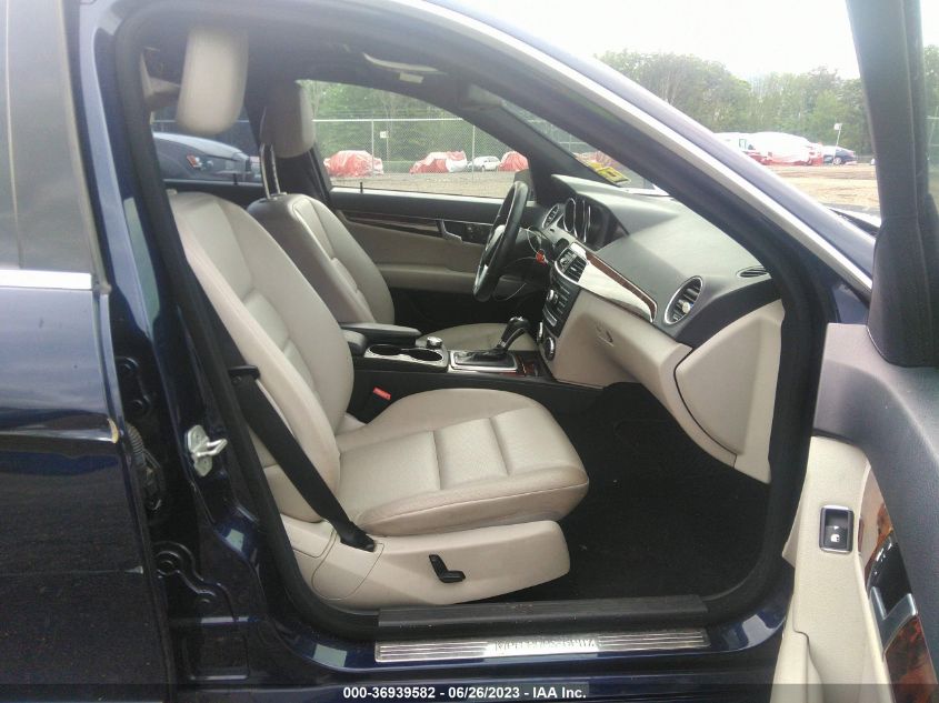 2013 MERCEDES-BENZ C-CLASS C 300 - WDDGF8AB9DR259251