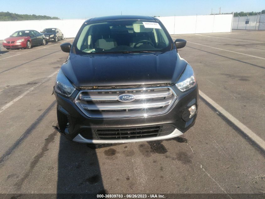 2017 FORD ESCAPE SE - 1FMCU0GD2HUD38638