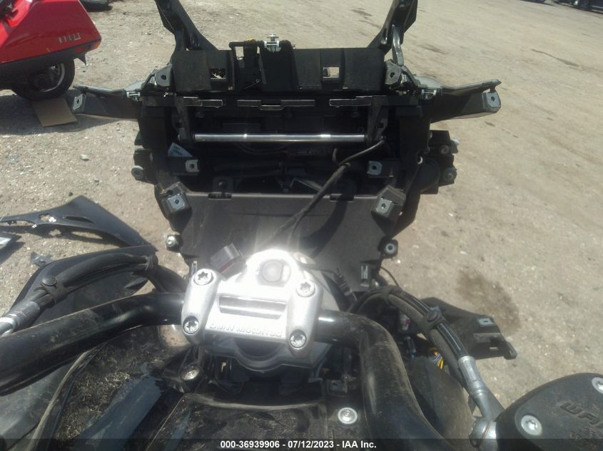 2022 BMW K1600 B - WB10F6301N6F97502
