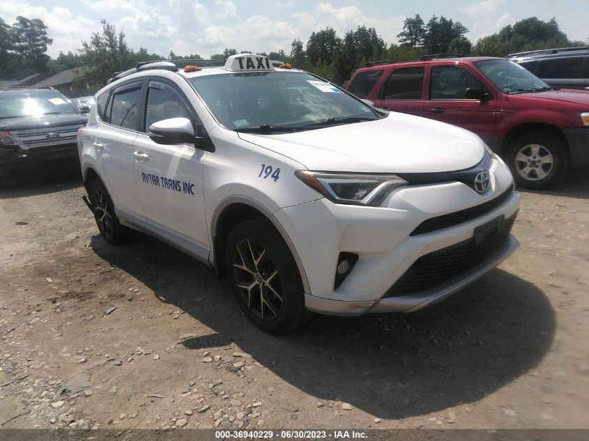 2016 TOYOTA RAV4 SE - JTMJFREV1GD185402