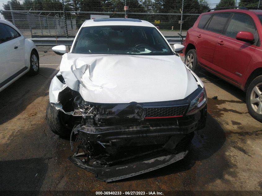 2014 VOLKSWAGEN JETTA SEDAN GLI EDITION 30 W/NAV - 3VW5T7AJ0EM330865