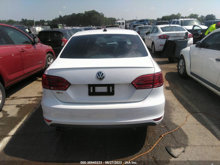 2014 VOLKSWAGEN JETTA SEDAN GLI EDITION 30 W/NAV - 3VW5T7AJ0EM330865