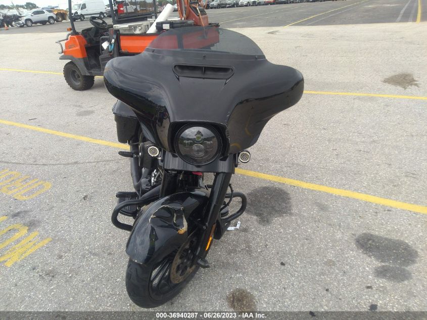 2019 HARLEY-DAVIDSON FLHXS - 1HD1KRP11KB646199