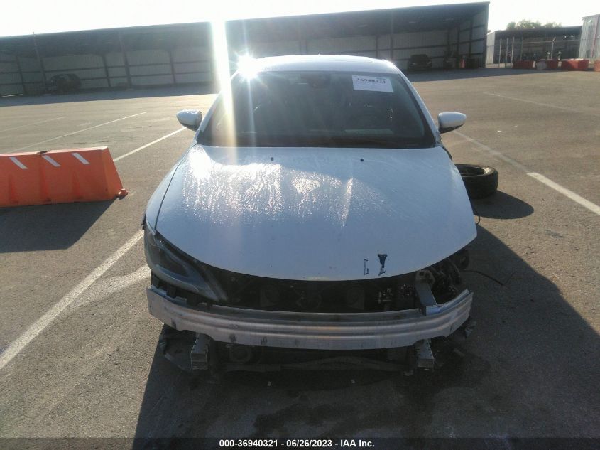 2015 CHRYSLER 200 C - 1C3CCCCGXFN616013