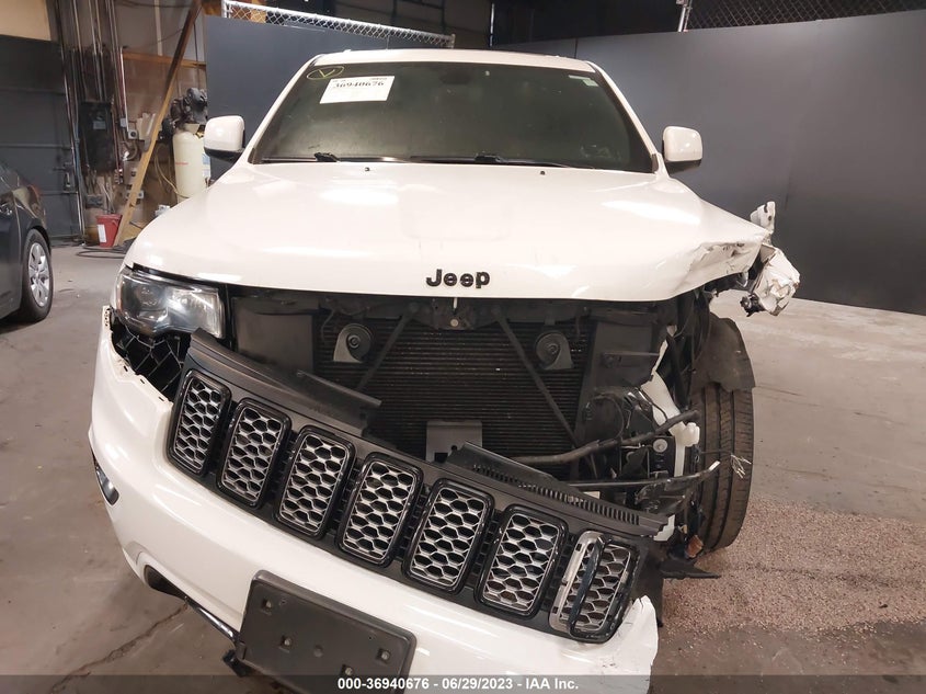 VIN 1C4RJFAG1KC569735 2019 JEEP GRAND CHEROKEE ALTITUDE