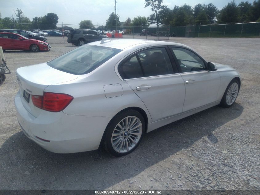 2013 BMW 3 SERIES 328I XDRIVE - WBA3B5G57DNS05004