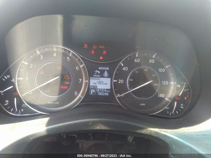 2016 INFINITI QX80 - JN8AZ2NF9G9611383