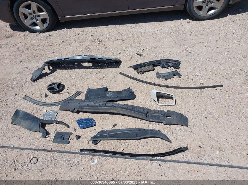 2015 MERCEDES-BENZ GLA-CLASS GLA 250 - WDCTG4EB5FJ138804