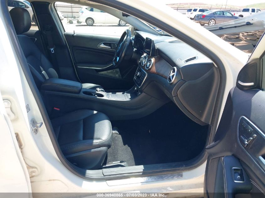 2015 MERCEDES-BENZ GLA-CLASS GLA 250 - WDCTG4EB5FJ138804