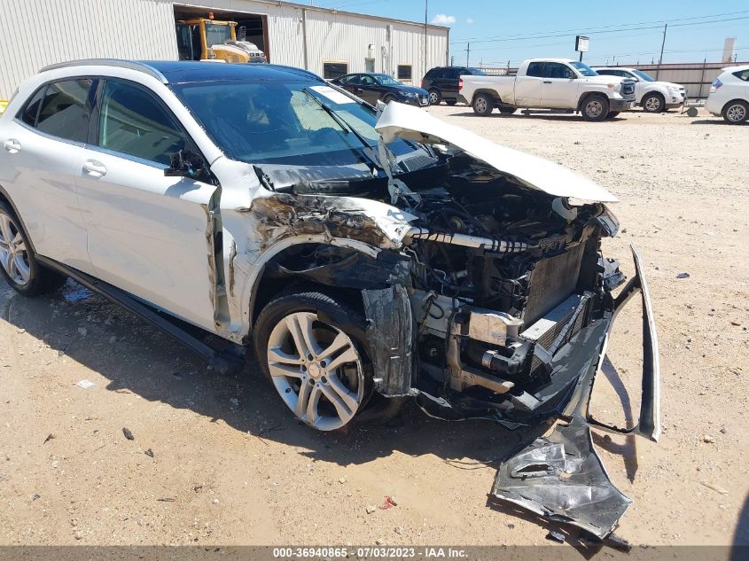 2015 MERCEDES-BENZ GLA-CLASS GLA 250 - WDCTG4EB5FJ138804