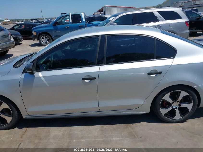 2014 VOLKSWAGEN JETTA SEDAN S - 3VW2K7AJ2EM206960