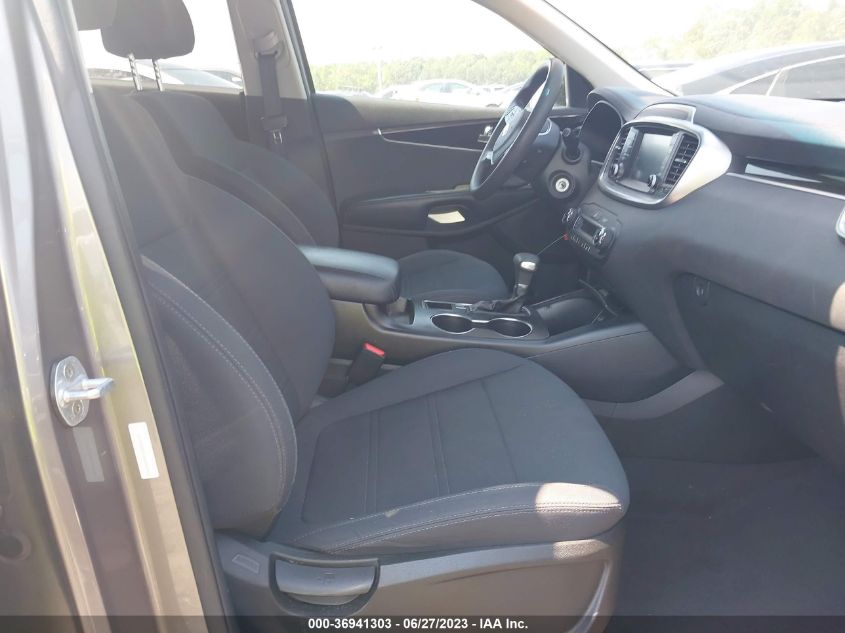 2019 KIA SORENTO LX V6 - 5XYPGDA54KG480925