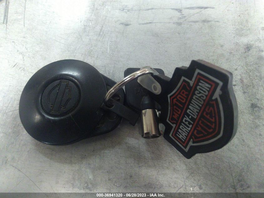 2005 HARLEY-DAVIDSON FLSTCI 1HD1BWB185Y091291