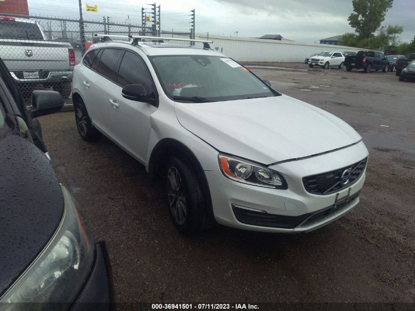2017 VOLVO V60 CROSS COUNTRY - YV440MWK7H1027233
