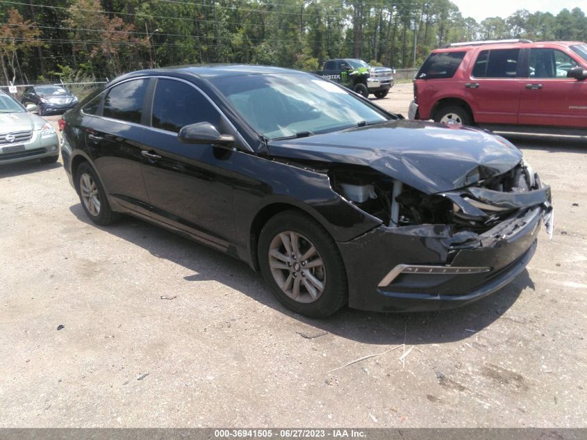 2015 HYUNDAI SONATA 2.4L SE - 5NPE24AF5FH153611