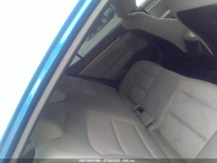 VIN KMHD74LF3HU114885 2017 HYUNDAI ELANTRA SE