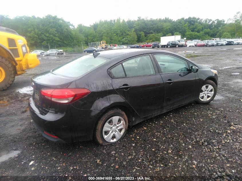 2017 KIA FORTE LX - 3KPFK4A73HE091369