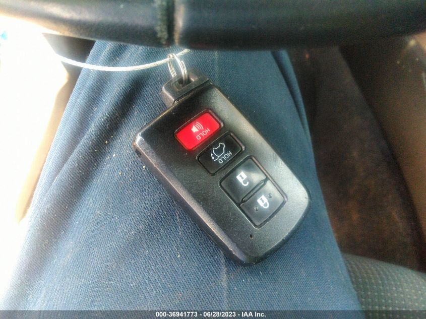 2016 TOYOTA RAV4 XLE - 2T3WFREV8GW251419