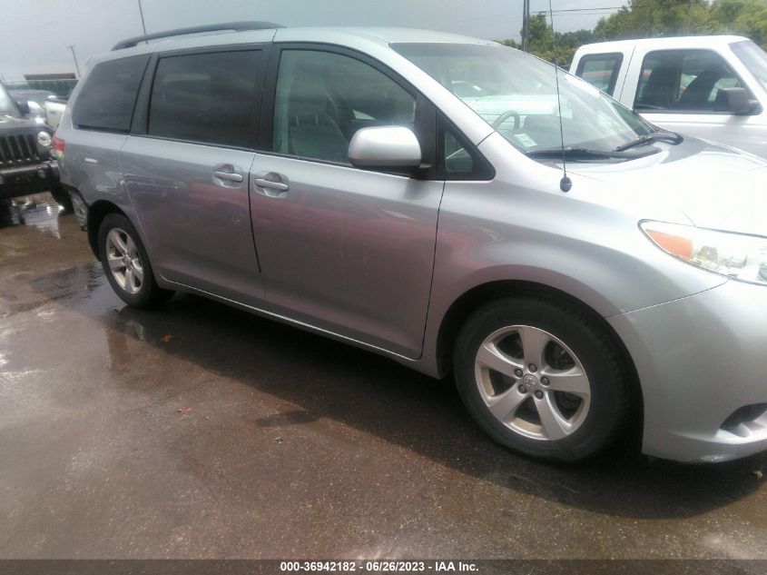 2013 TOYOTA SIENNA LE - 5TDKK3DC8DS305175