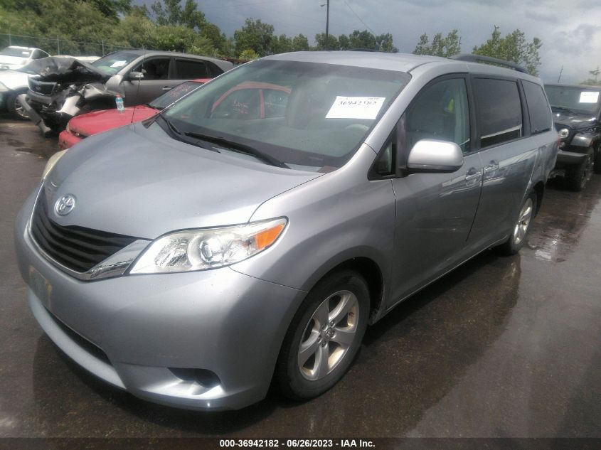 2013 TOYOTA SIENNA LE - 5TDKK3DC8DS305175