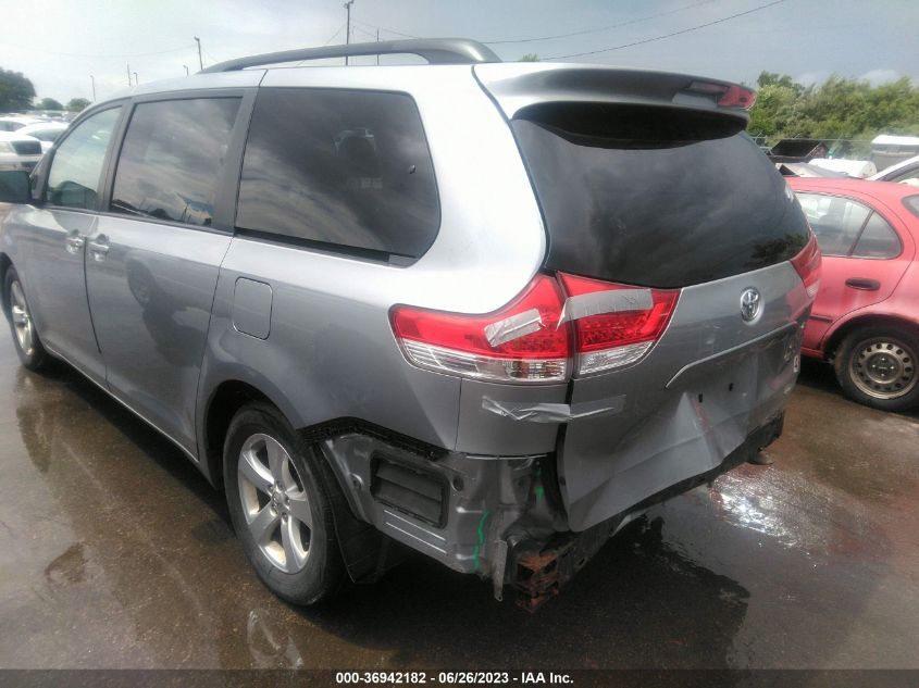 2013 TOYOTA SIENNA LE - 5TDKK3DC8DS305175