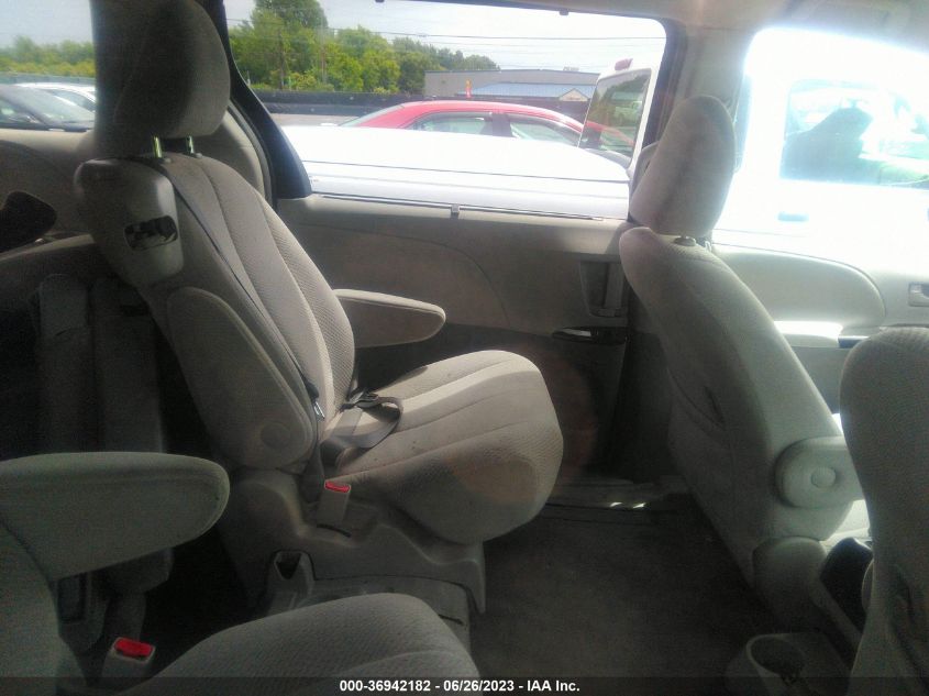 2013 TOYOTA SIENNA LE - 5TDKK3DC8DS305175