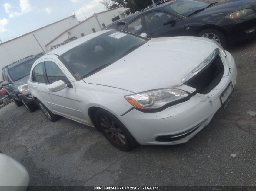 2013 CHRYSLER 200 TOURING - 1C3CCBBB6DN557569