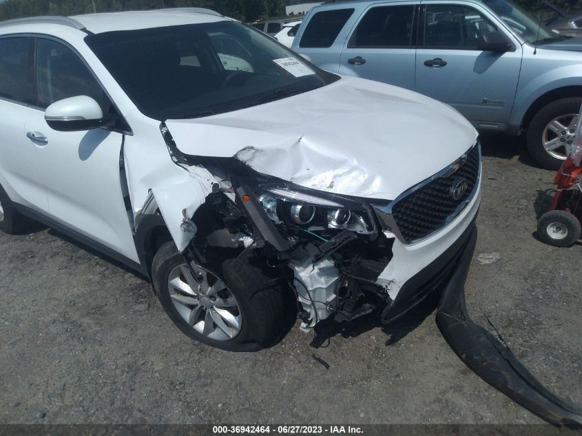 2016 KIA SORENTO LX - 5XYPG4A52GG069935