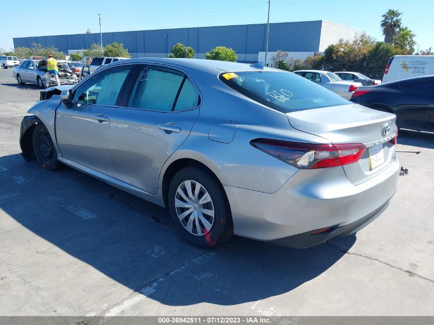 2021 TOYOTA CAMRY HYBRID LE - 4T1C31AK8MU561986
