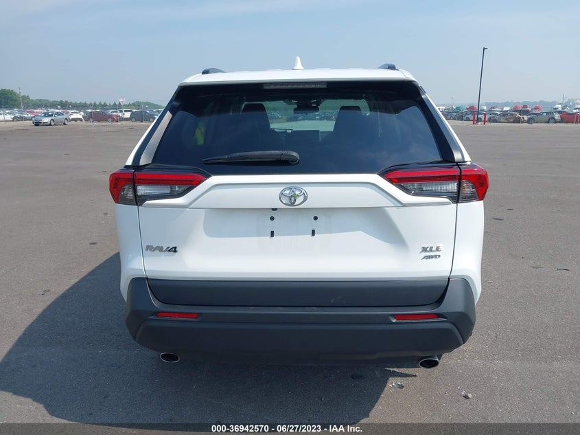 VIN 2T3A1RFV3LW135417 2020 TOYOTA RAV4 XLE PREMIUM