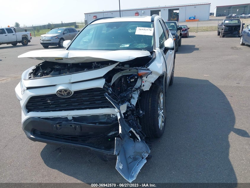 VIN 2T3A1RFV3LW135417 2020 TOYOTA RAV4 XLE PREMIUM