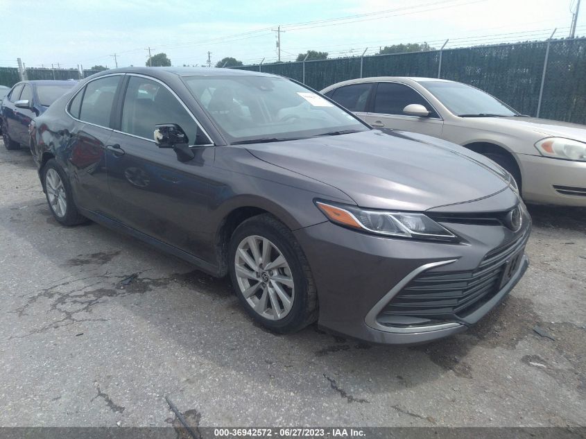 2022 TOYOTA CAMRY LE - 4T1C11AK5NU663785