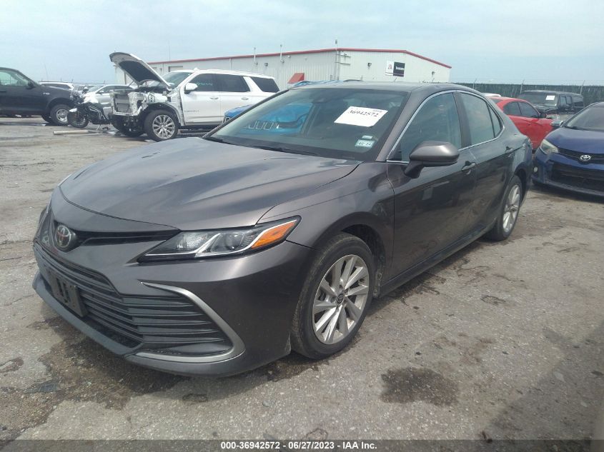 2022 TOYOTA CAMRY LE - 4T1C11AK5NU663785