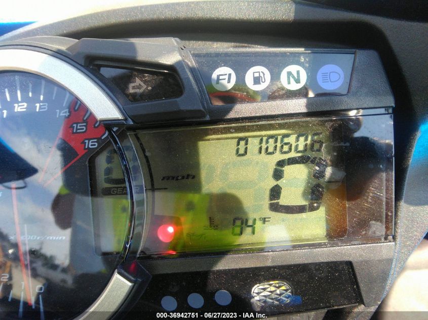 2018 SUZUKI GSX-R750 - JS1GR7MA8J2101531