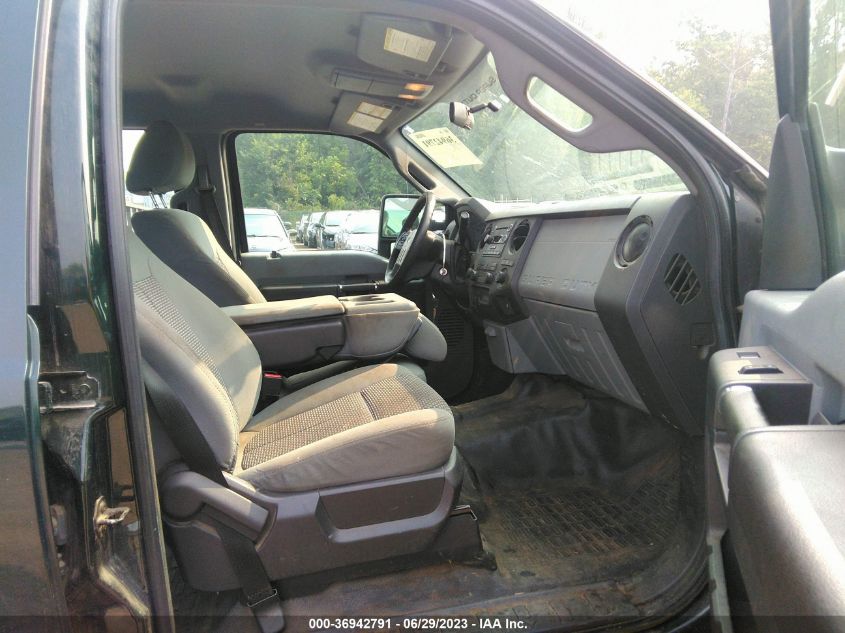 2016 FORD SUPER DUTY F-250 SRW LARIAT/PLATINUM - 1FT7W2B62GEA79663