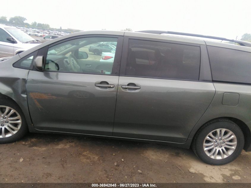 5TDYK3DC5CS185294 2012 TOYOTA SIENNA, photo no. 14