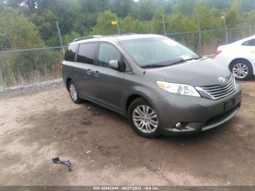 5TDYK3DC5CS185294 2012 TOYOTA SIENNA, photo no. 1