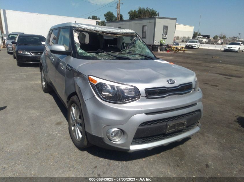 2018 KIA SOUL + - KNDJP3A5XJ7571757