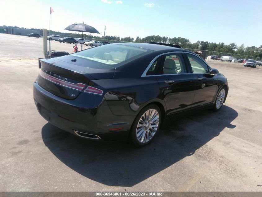2014 LINCOLN MKZ - 3LN6L2GK3ER818023