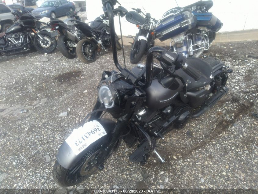 2017 HARLEY-DAVIDSON FLHRXS - 1HD1KVC24HB650456