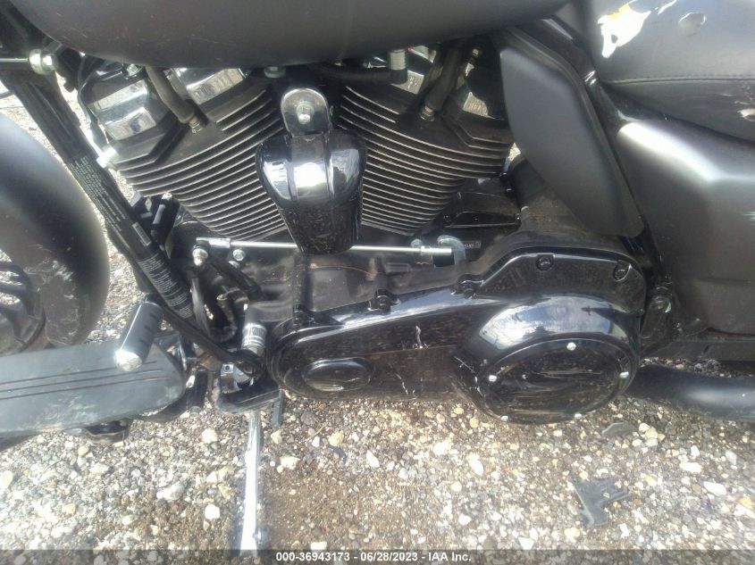 2017 HARLEY-DAVIDSON FLHRXS - 1HD1KVC24HB650456