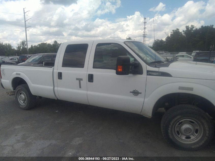 2013 FORD SUPER DUTY F-250 SRW XL/XLT/LARIAT - 1FT7W2BTXDEA24475