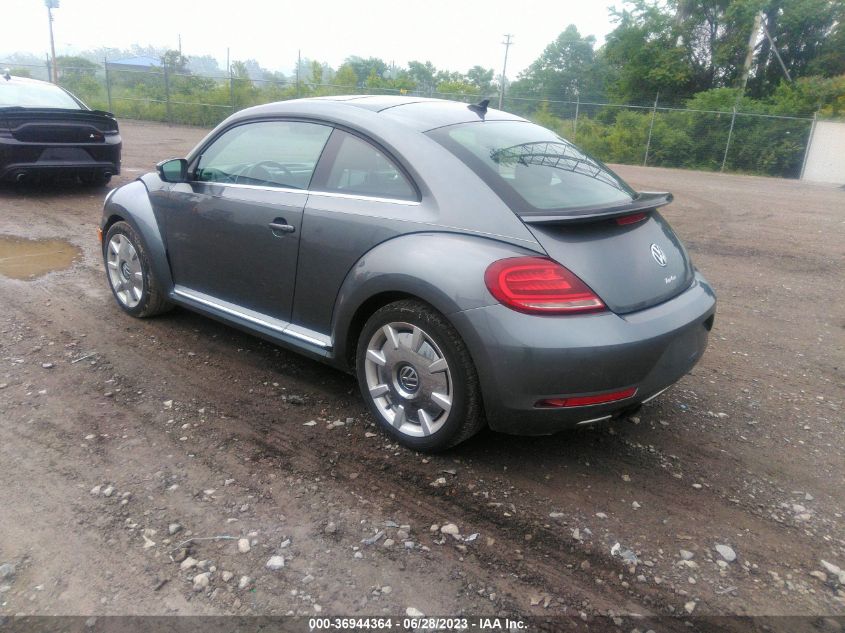 2018 VOLKSWAGEN BEETLE SE - 3VWJD7AT3JM713965