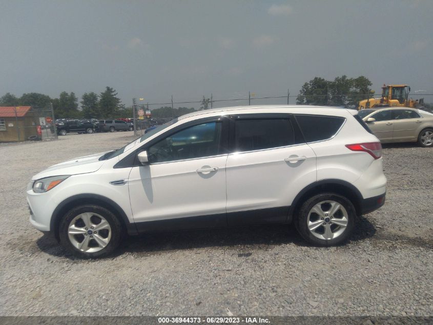 2015 FORD ESCAPE SE - 1FMCU9GX5FUB47985