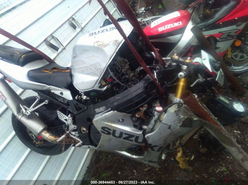 2003 SUZUKI GSX-R1000 - JS1GT75AX32106636