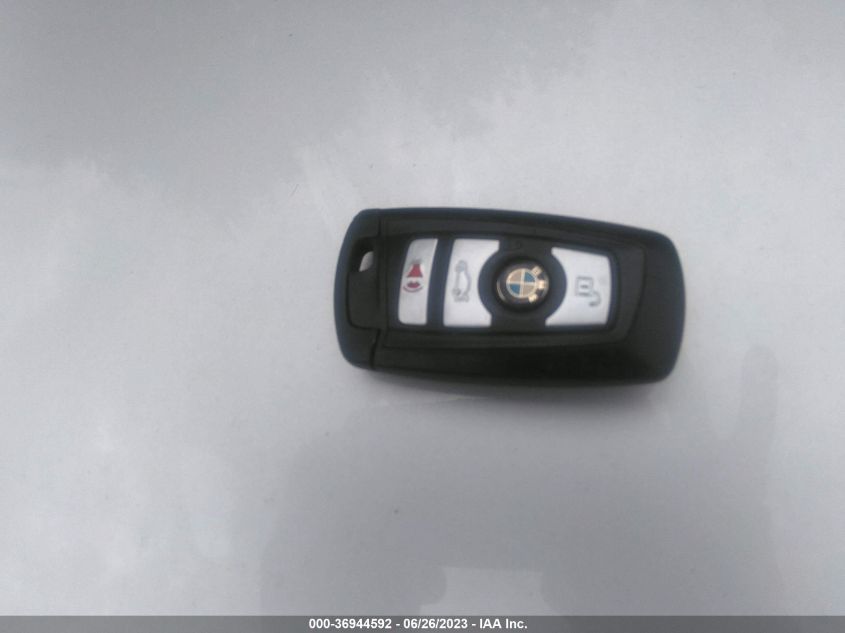 2013 BMW 5 SERIES 528I XDRIVE - WBAXH5C51DDW14935