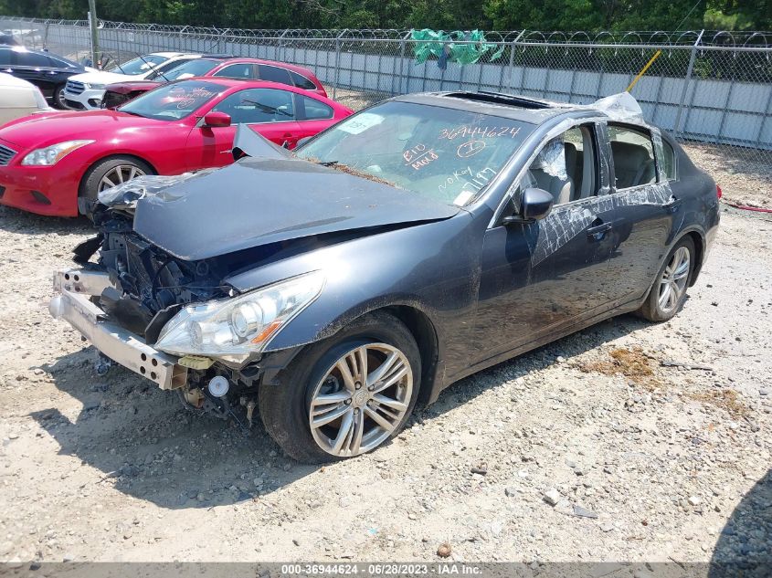2013 INFINITI G37 JOURNEY JN1CV6AP8DM300786