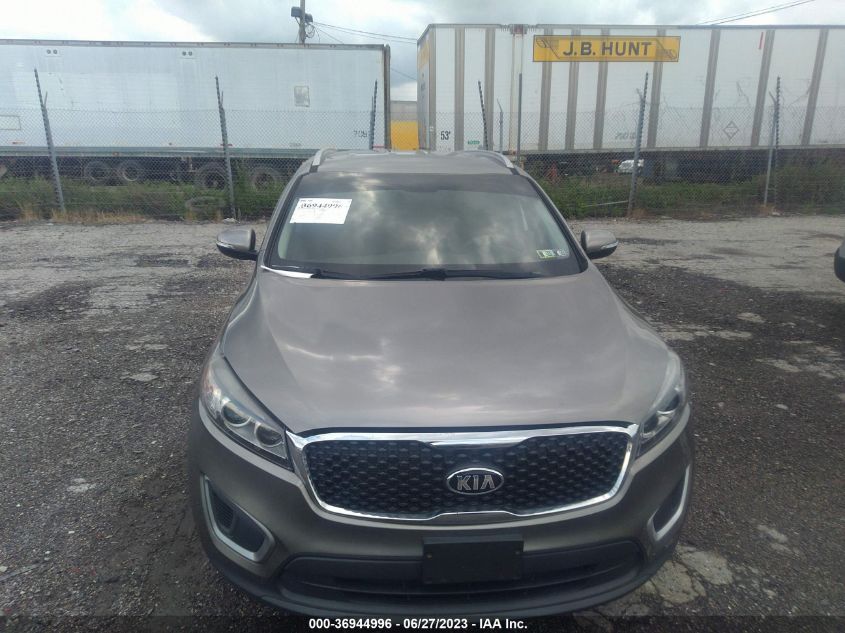 2016 KIA SORENTO LX - 5XYPGDA32GG037680