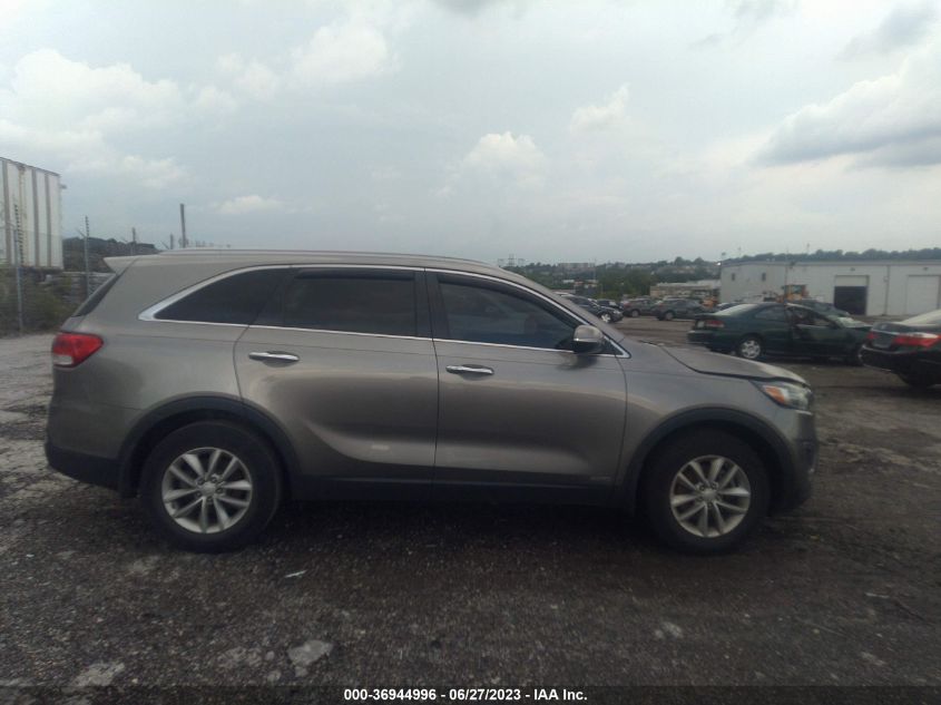 2016 KIA SORENTO LX - 5XYPGDA32GG037680