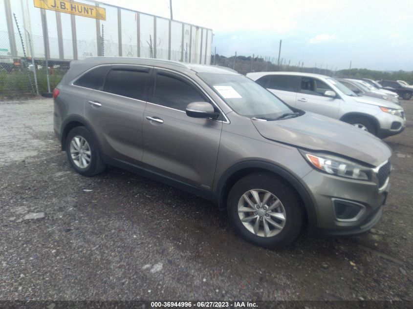 2016 KIA SORENTO LX - 5XYPGDA32GG037680